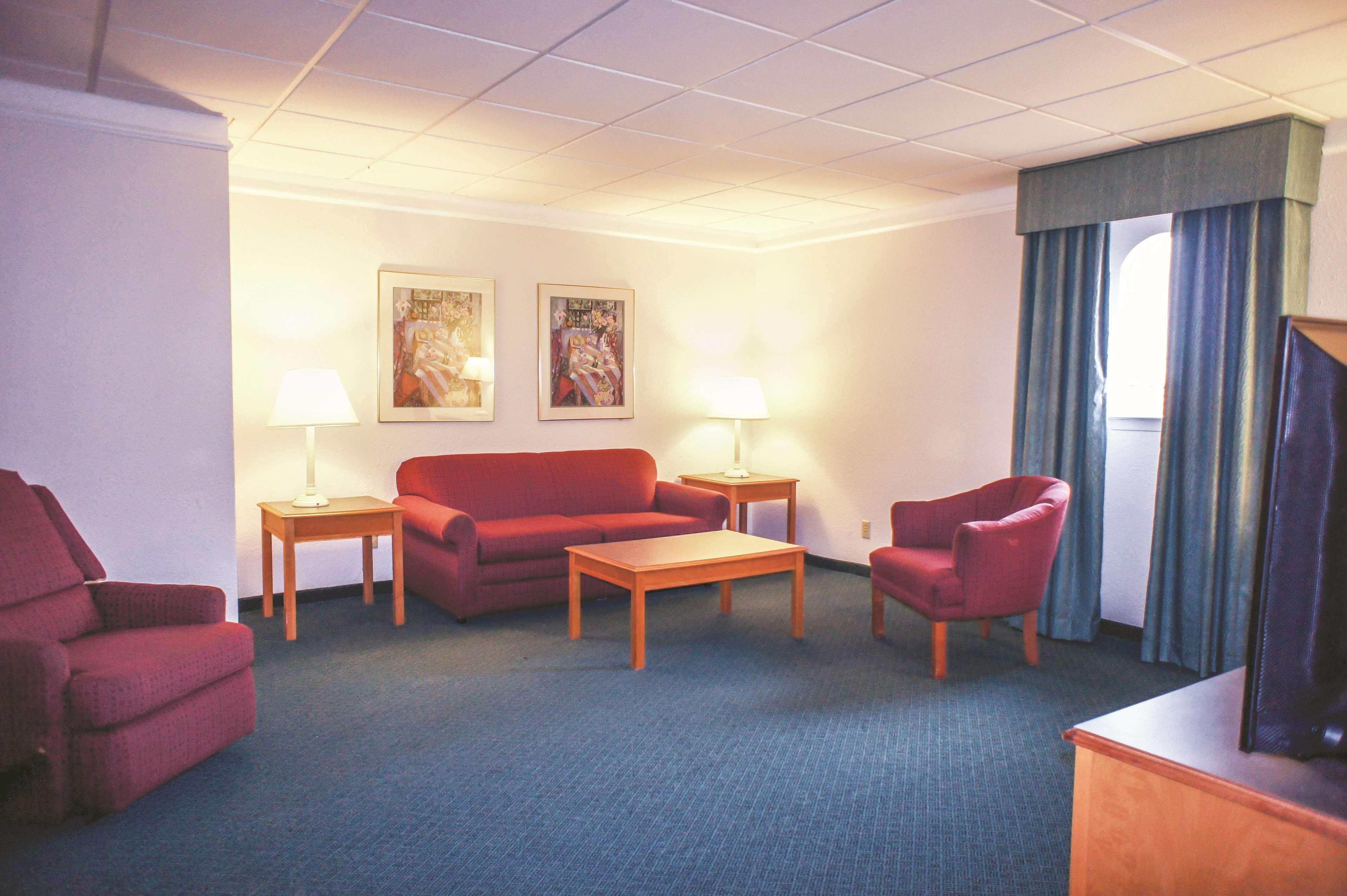 La Quinta Inn By Wyndham Moline Airport Luaran gambar